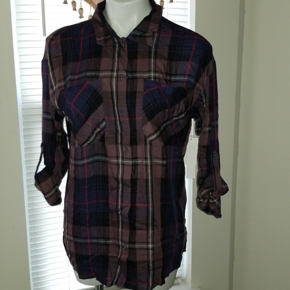 NWT! DESIGN LAB PLAID HIGH-LOW BUTTON DOWN SHIRT - Picture 2 of 6